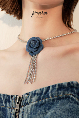 Diamond-embellished flower necklace