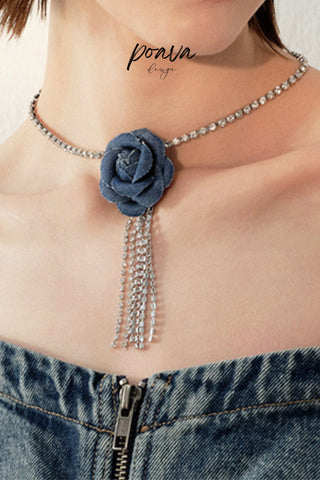 Diamond-embellished flower necklace