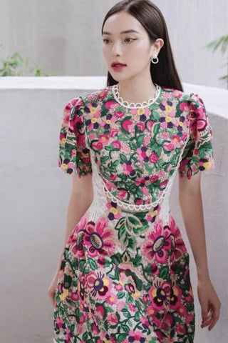 FLORAL-EMBROIDERED LACE DRESS IN LIPSTICK