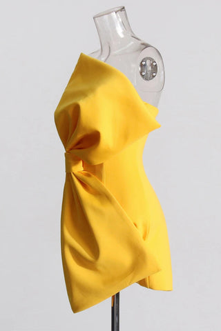 EVANGELINE STRAPLESS BOW MINI DRESS IN YELLOW