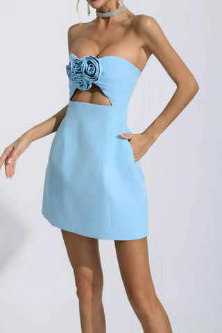 STRAPLESS CUTOUT MINI DRESS IN BLUE