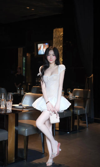 Lace embroidery puffy mini dress in blue