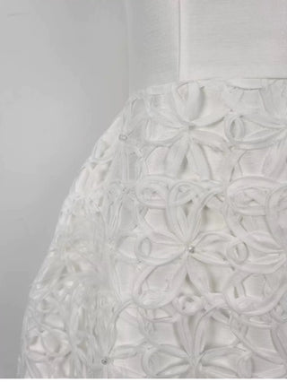 WHITE FLORAL EMBELLISHED STRAPLESS MIDI DRESS