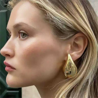 Teardrop earrings