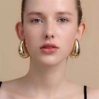 Teardrop earrings