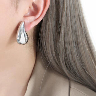 Teardrop earrings