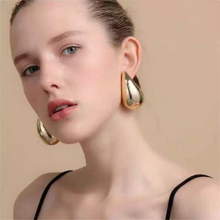 Teardrop earrings
