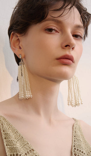 WHITE PEARL TASSEL EARRINGS