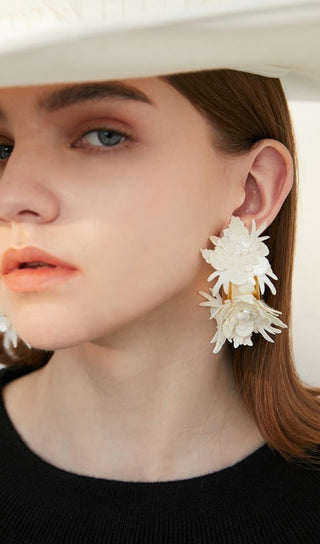 WHITE SEMICIRCLE PETAL EARRINGS