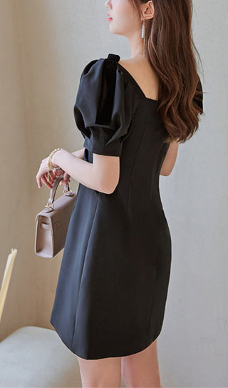 VELVET TIERED PUFF SLEEVE MINI DRESS IN BLACK